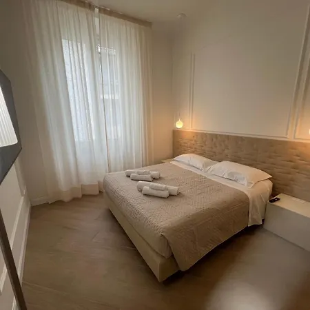 Casa Cavour Beige *