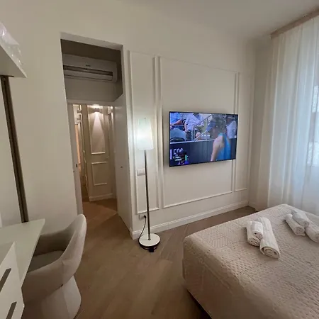 Casa Cavour Beige * פירנצה